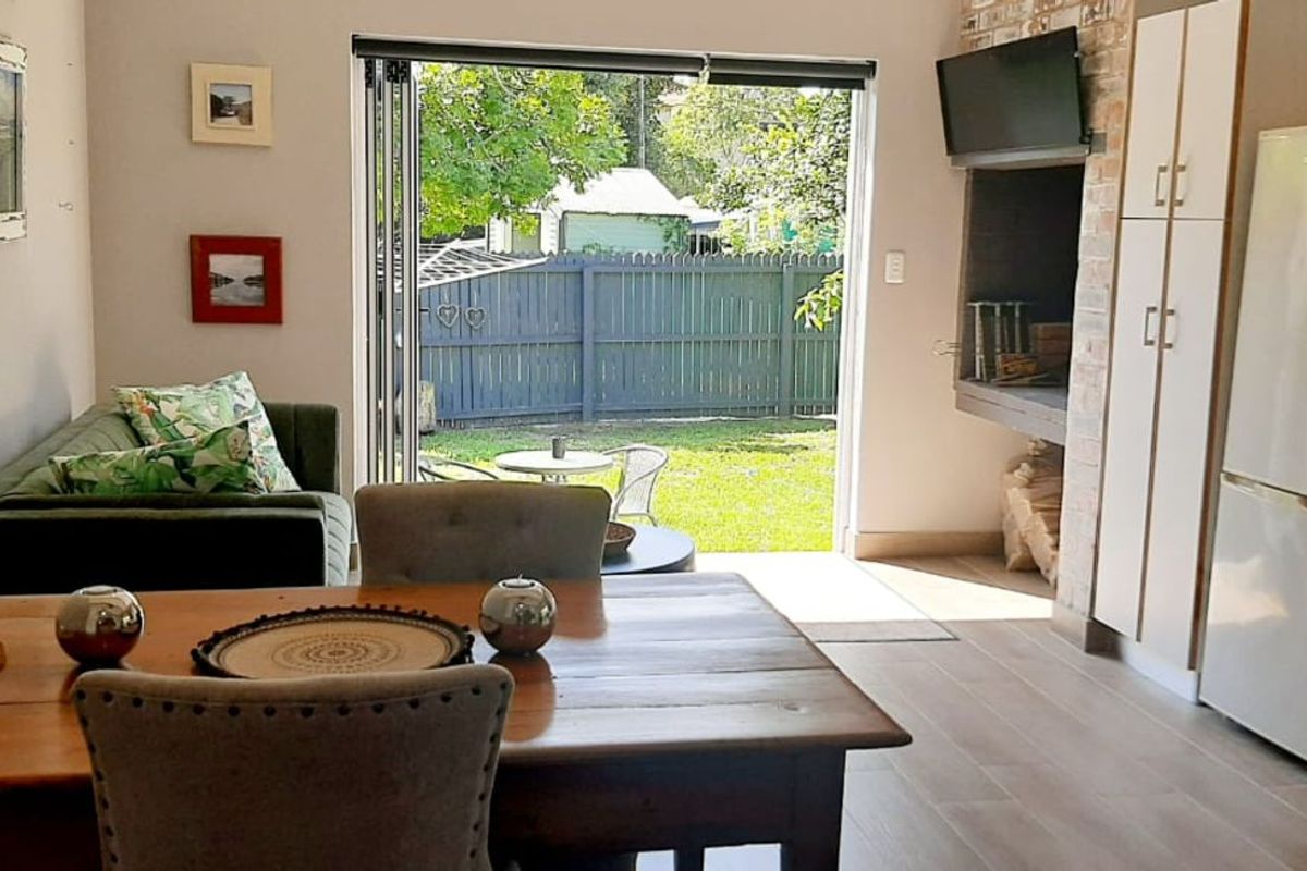 Apartment To Rent in The Island - Photo 4