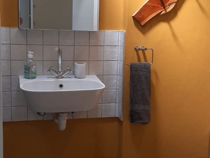 Apartment To Rent in The Island - Photo 6