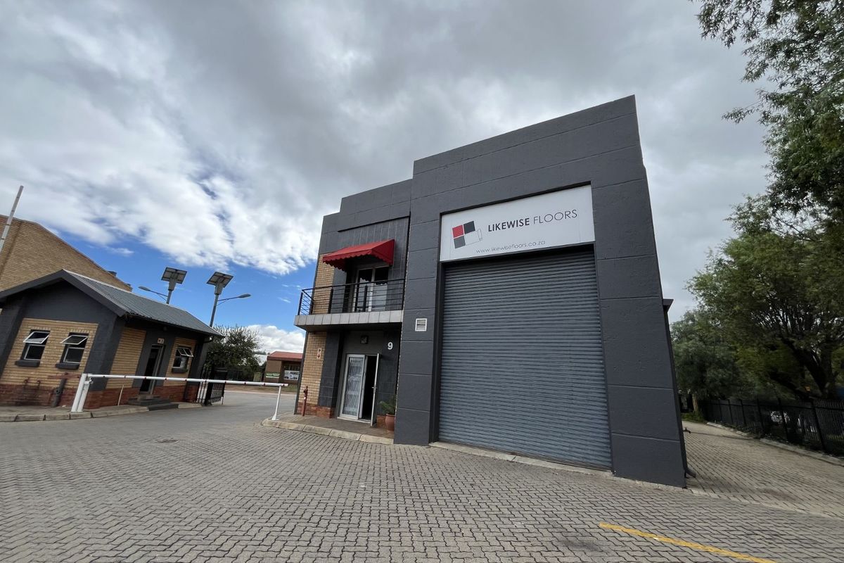 Industrial To Rent in Rooihuiskraal - Photo 2