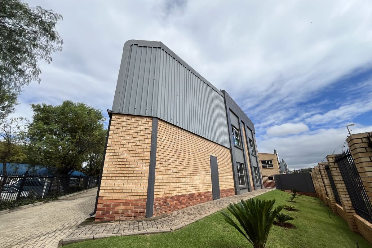 Industrial To Rent in Rooihuiskraal - Photo 3