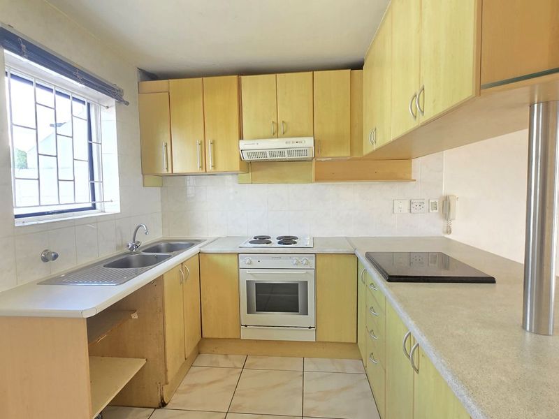 House For Sale in Cayman Beach - Photo 8