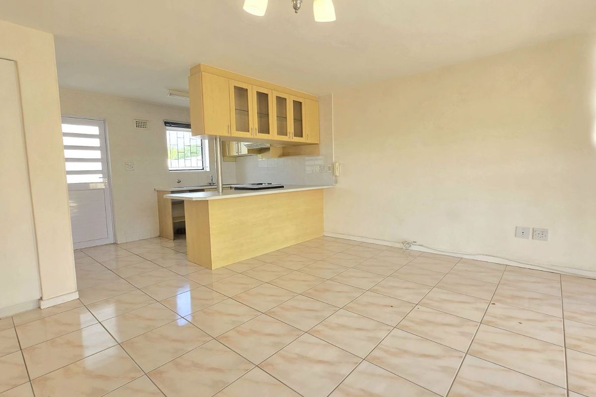 House For Sale in Cayman Beach - Photo 5
