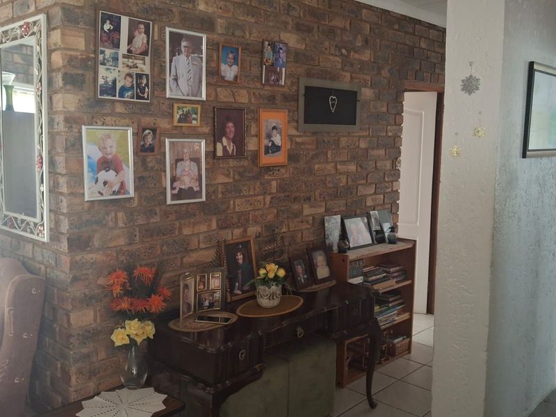 House For Sale in Tileba - Photo 2