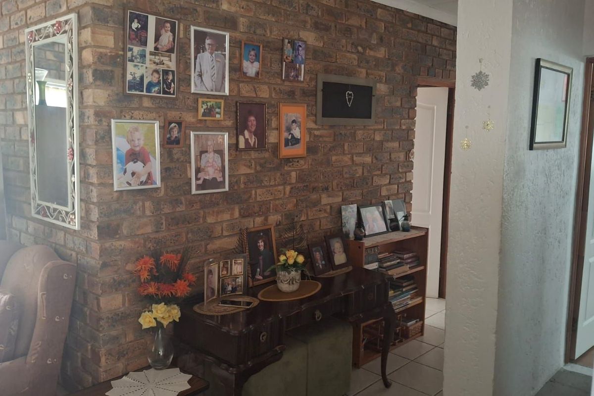 House For Sale in Tileba - Photo 2