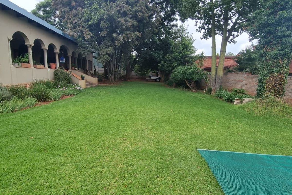 House For Sale in Wilro Park - Photo 3