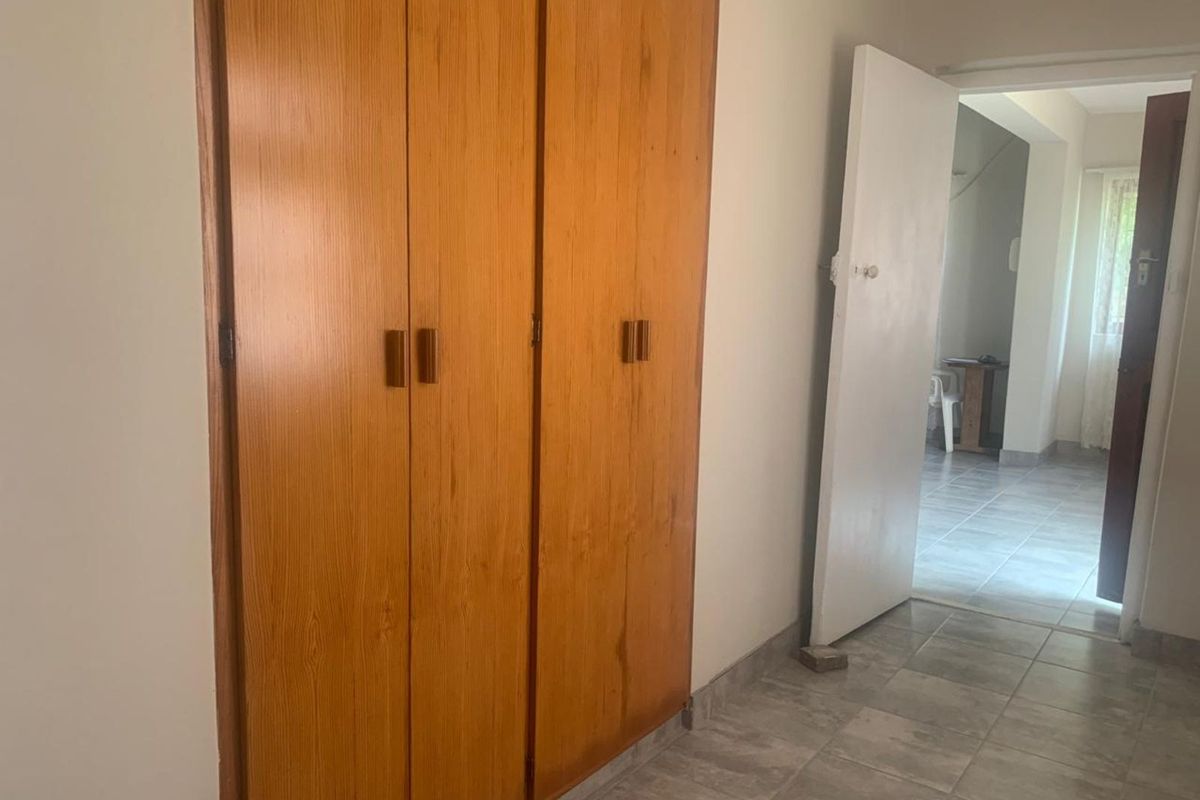 House For Sale in Albertinia Central - Photo 5