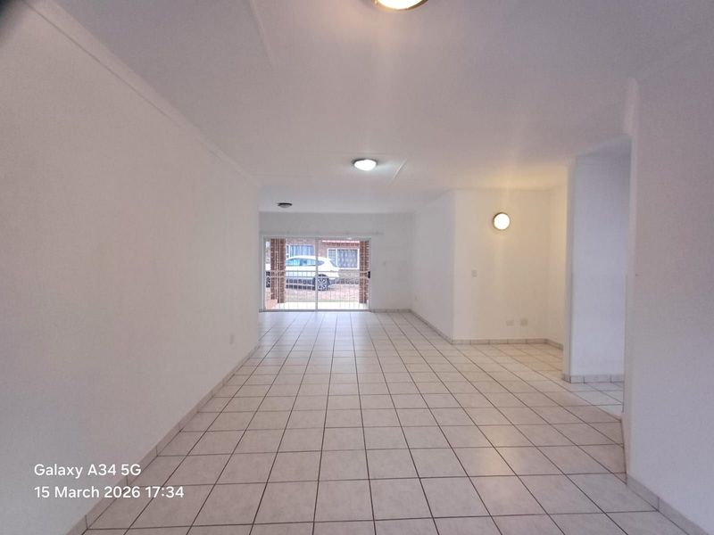 Townhouse For Sale in Doringkruin - Photo 5