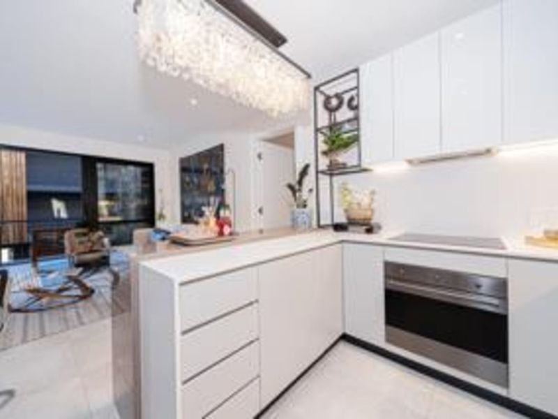 Apartment For Sale in Hyde Park - Photo 5