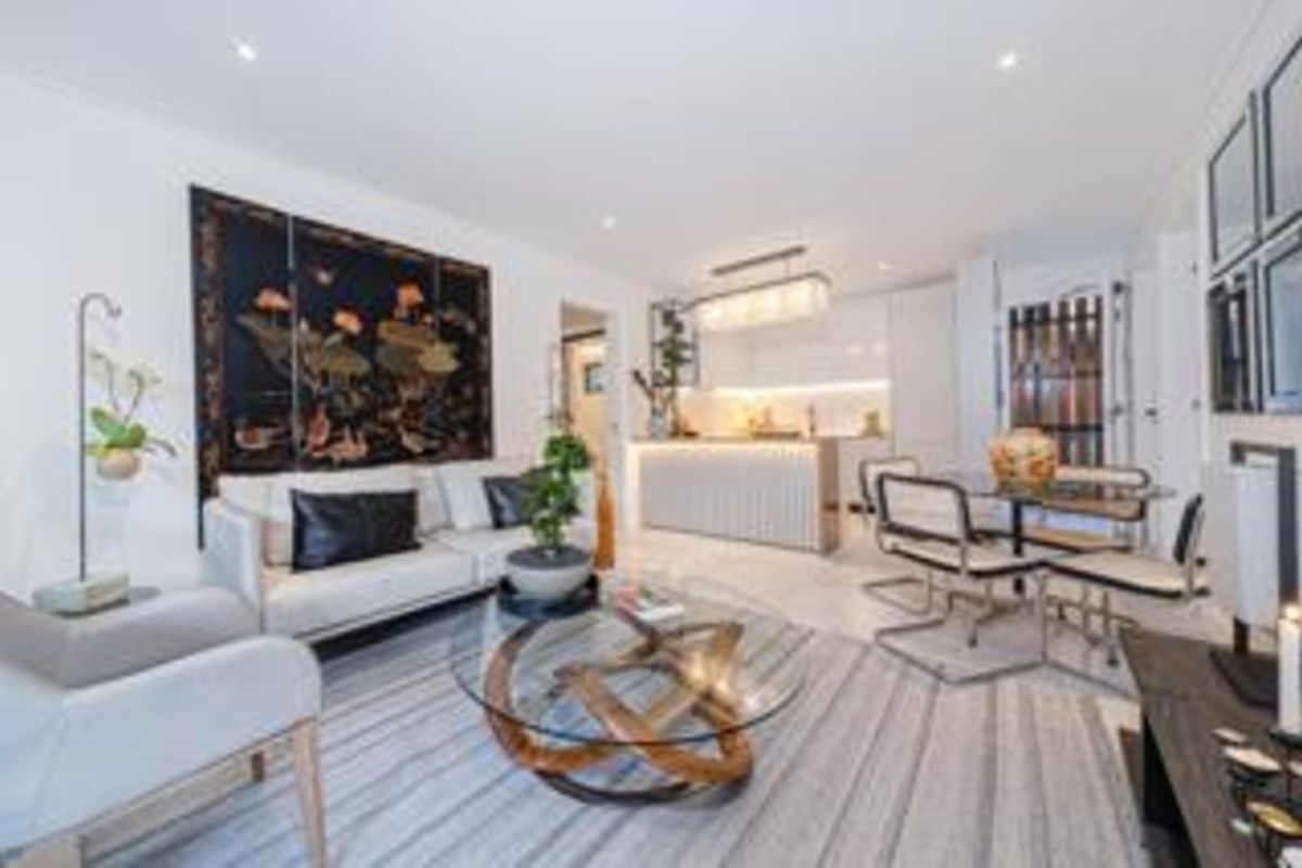 Apartment For Sale in Hyde Park - Photo 4