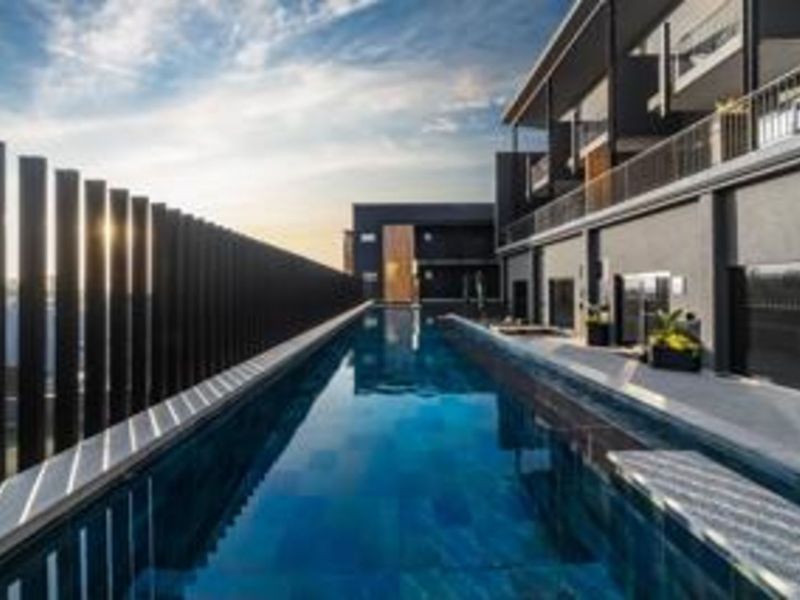 Apartment For Sale in Hyde Park - Photo 2