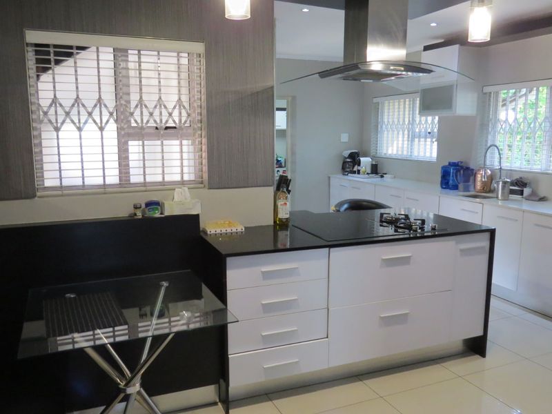 House For Sale in De Wetshof - Photo 5