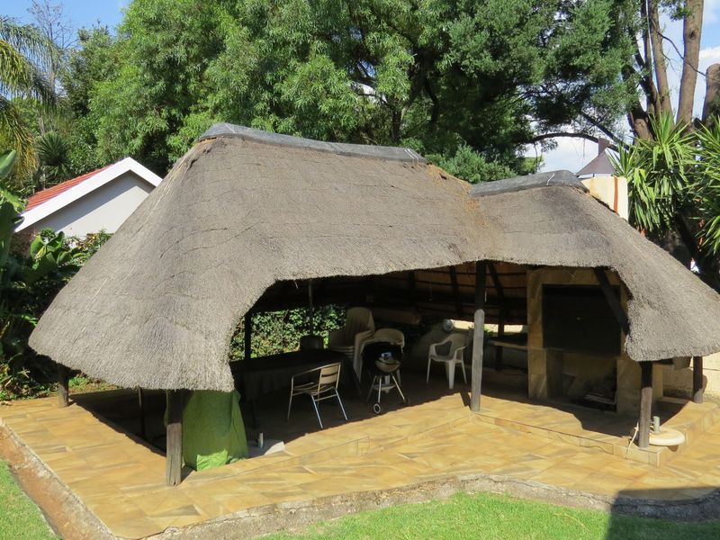 House For Sale in De Wetshof - Photo 2