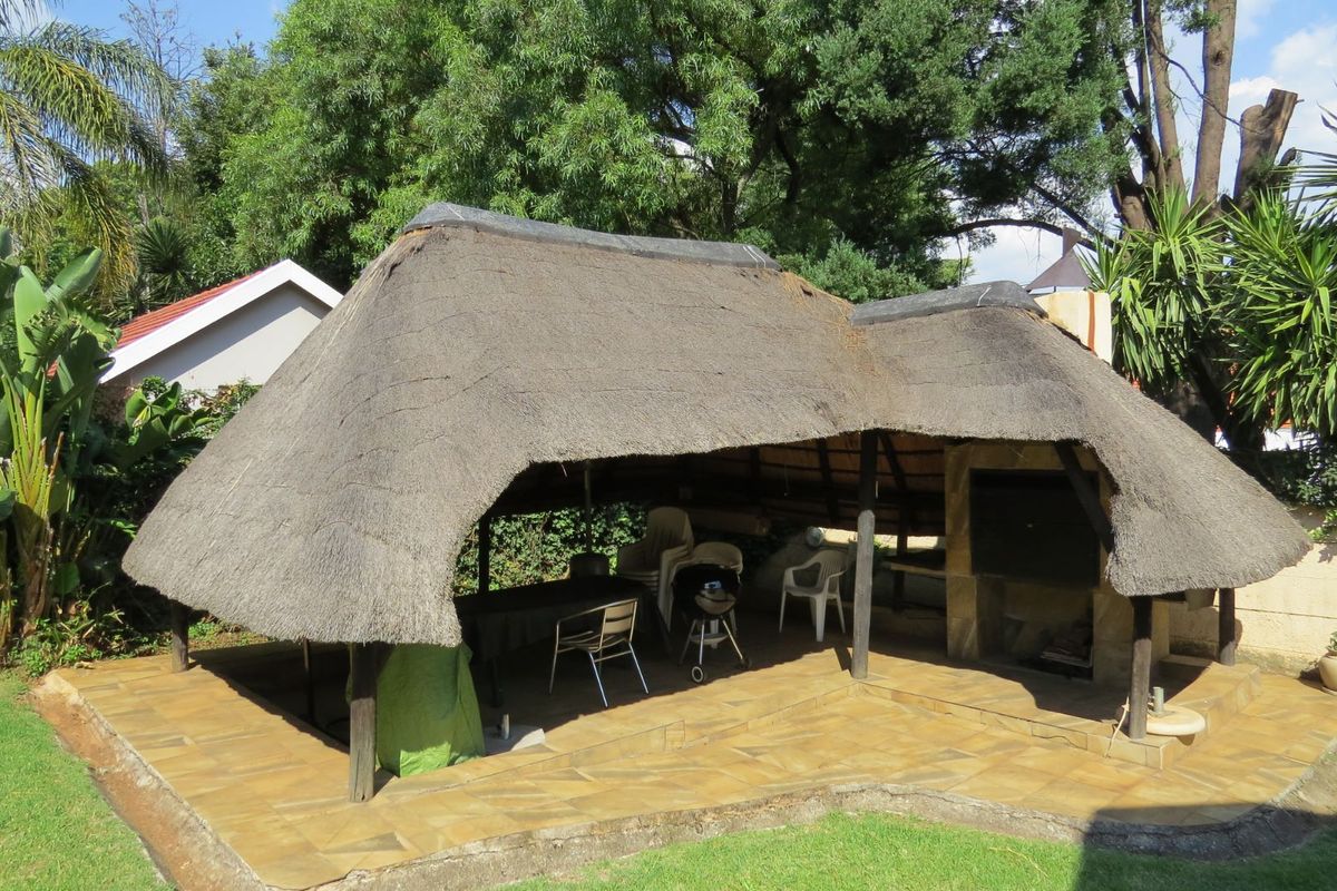 House For Sale in De Wetshof - Photo 2