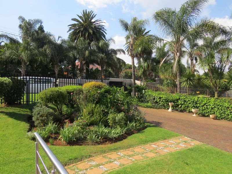 House For Sale in De Wetshof - Photo 3