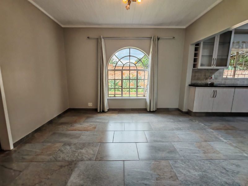 House To Rent in Clubview - Photo 8