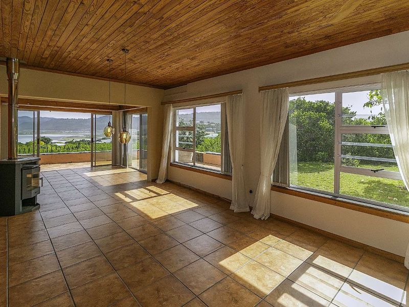 House For Sale in Kingfisher Creek - Photo 5