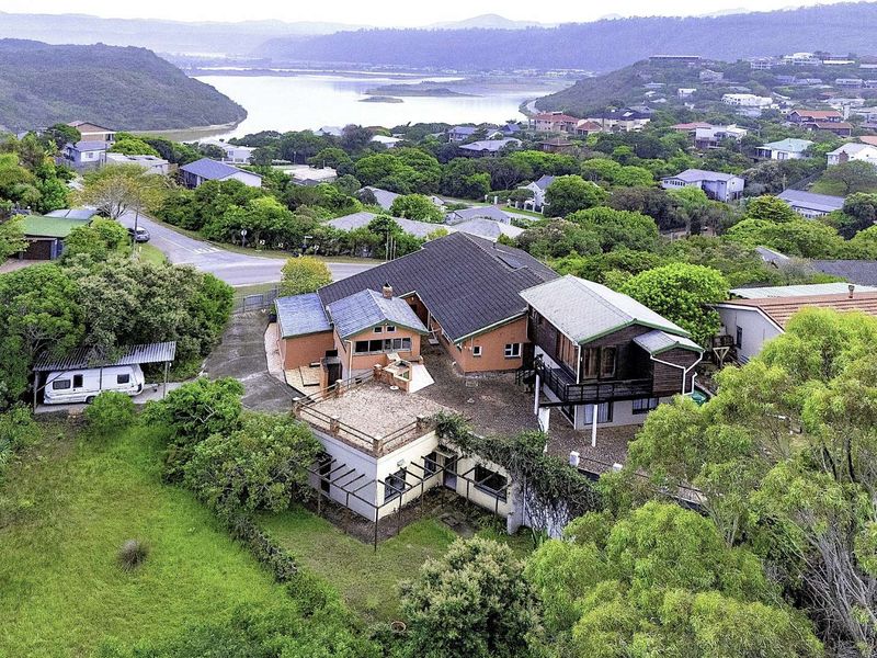 House For Sale in Kingfisher Creek - Photo 2