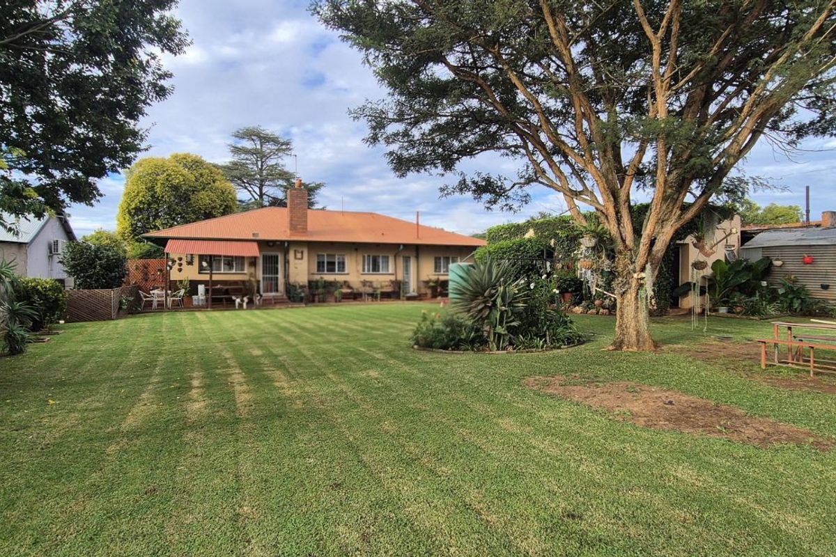 House For Sale in Lydenburg Central - Photo 3