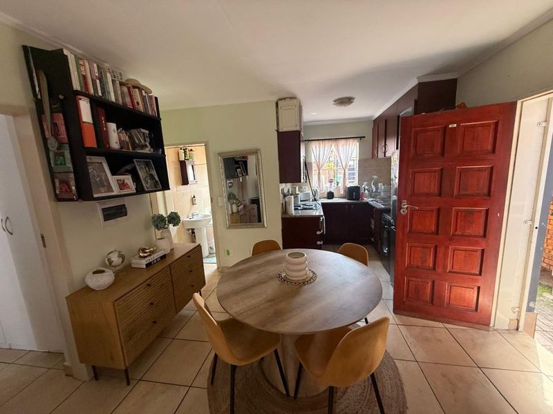 Townhouse For Sale in Pretoria West - Photo 4