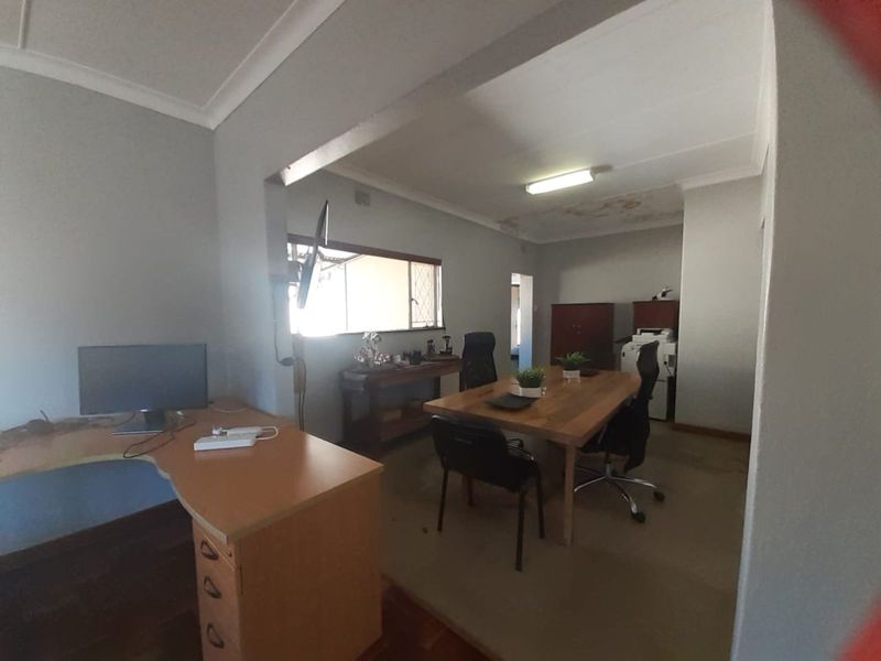 Office For Sale in Lyttelton Manor - Photo 4