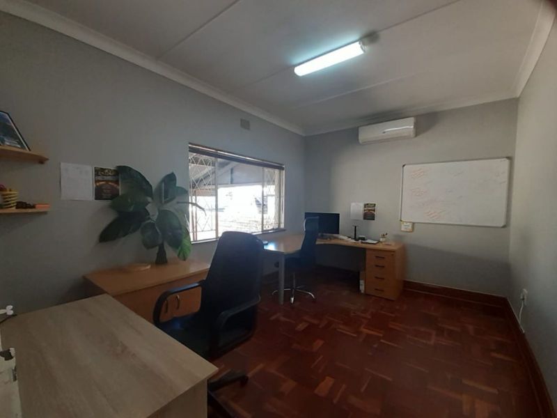 Office For Sale in Lyttelton Manor - Photo 3