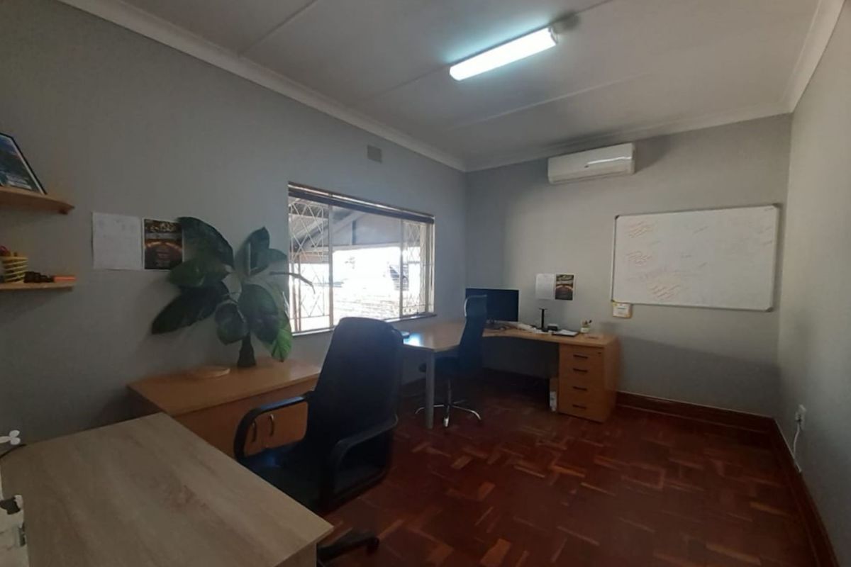 Office For Sale in Lyttelton Manor - Photo 3