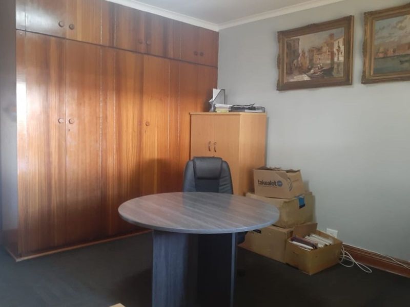 Office For Sale in Lyttelton Manor - Photo 5