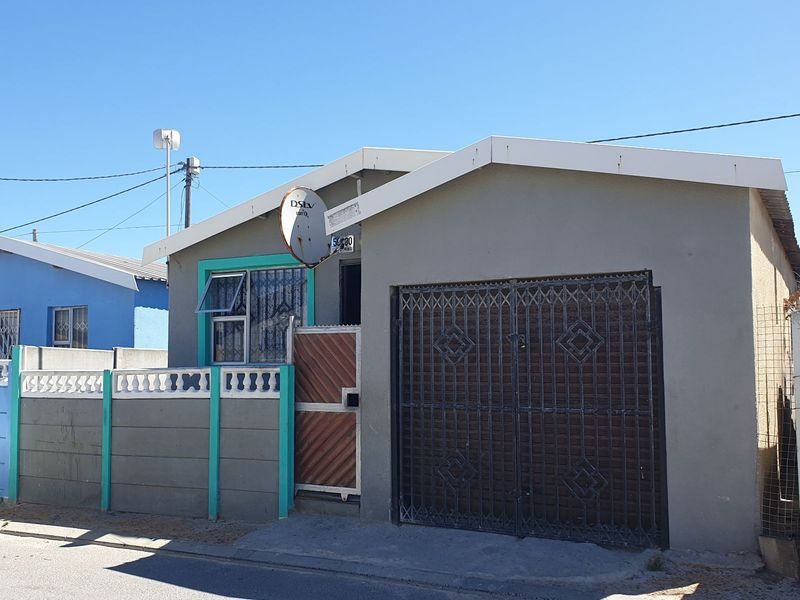 House For Sale in Kuyasa - Photo 2