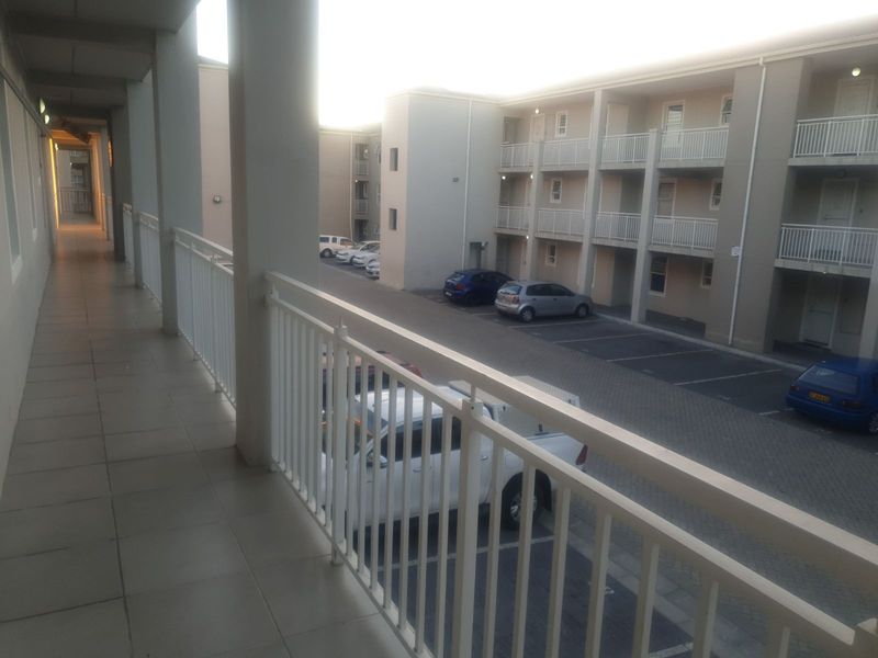 Apartment For Sale in Heather Park - Photo 10