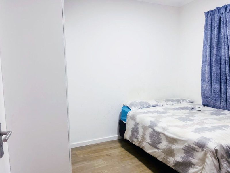 Apartment For Sale in Heather Park - Photo 8