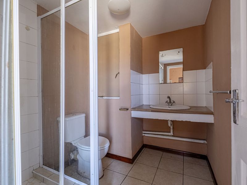 Apartment For Sale in Richmond Hill - Photo 9