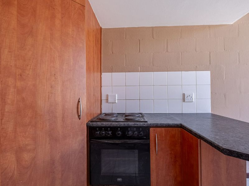 Apartment For Sale in Richmond Hill - Photo 7