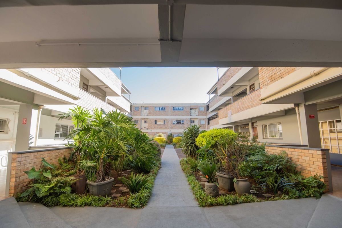 Apartment For Sale in Walmer - Photo 3