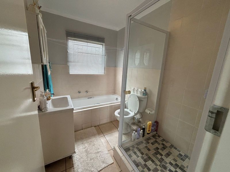 Apartment For Sale in Amorosa - Photo 9