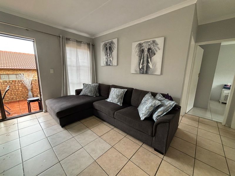 Apartment For Sale in Amorosa - Photo 7