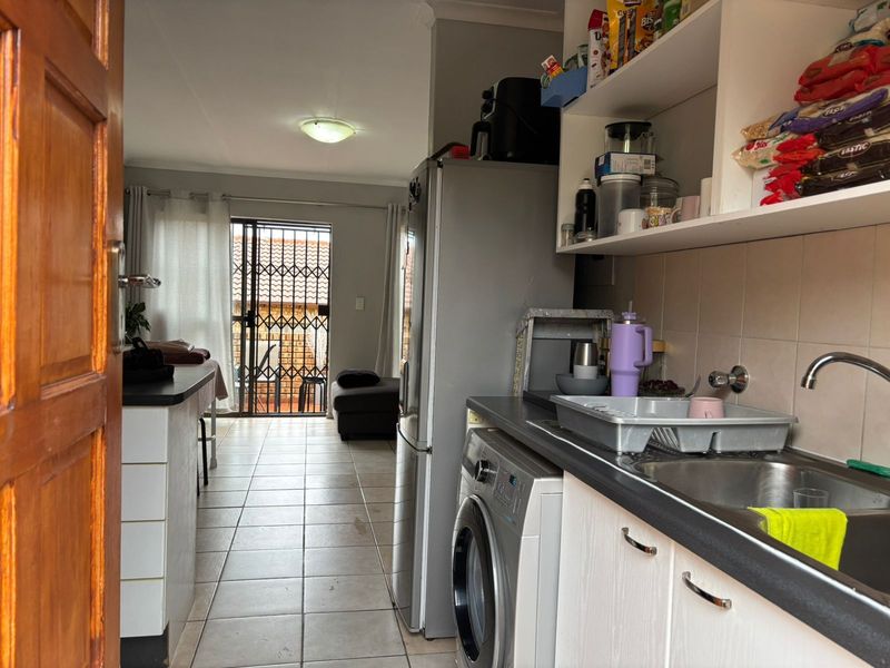 Apartment For Sale in Amorosa - Photo 3