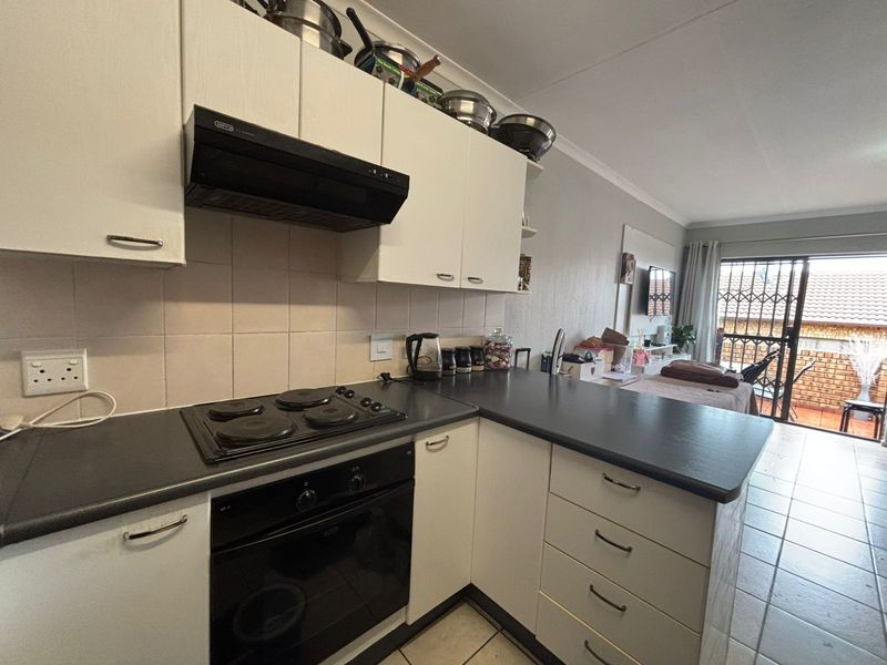 Apartment For Sale in Amorosa - Photo 4