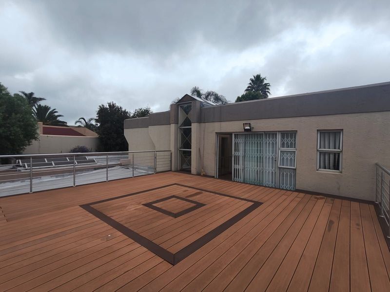 House For Sale in Northcliff - Photo 4