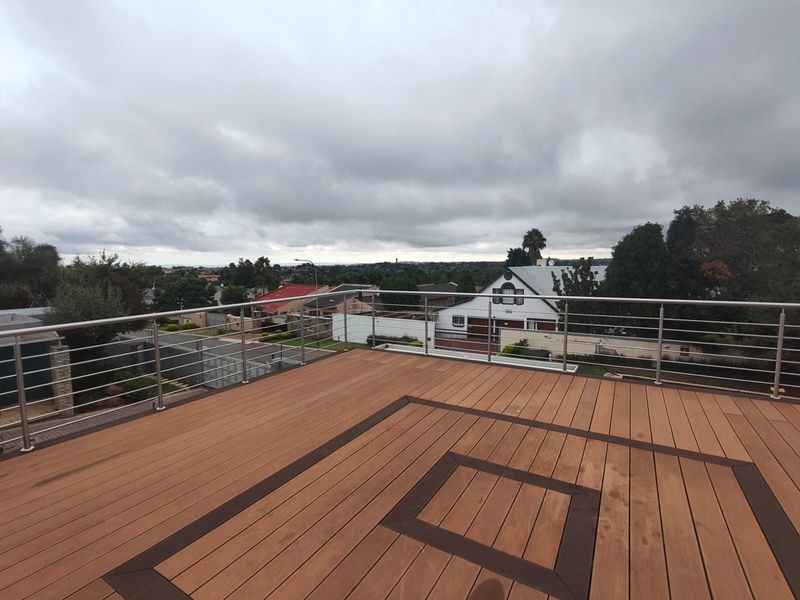 House For Sale in Northcliff - Photo 2