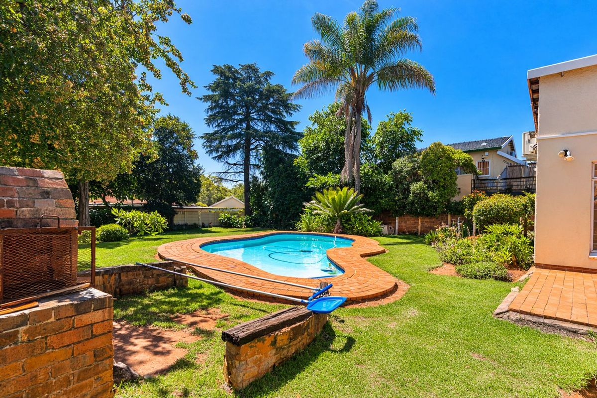 House For Sale in Blairgowrie - Photo 3