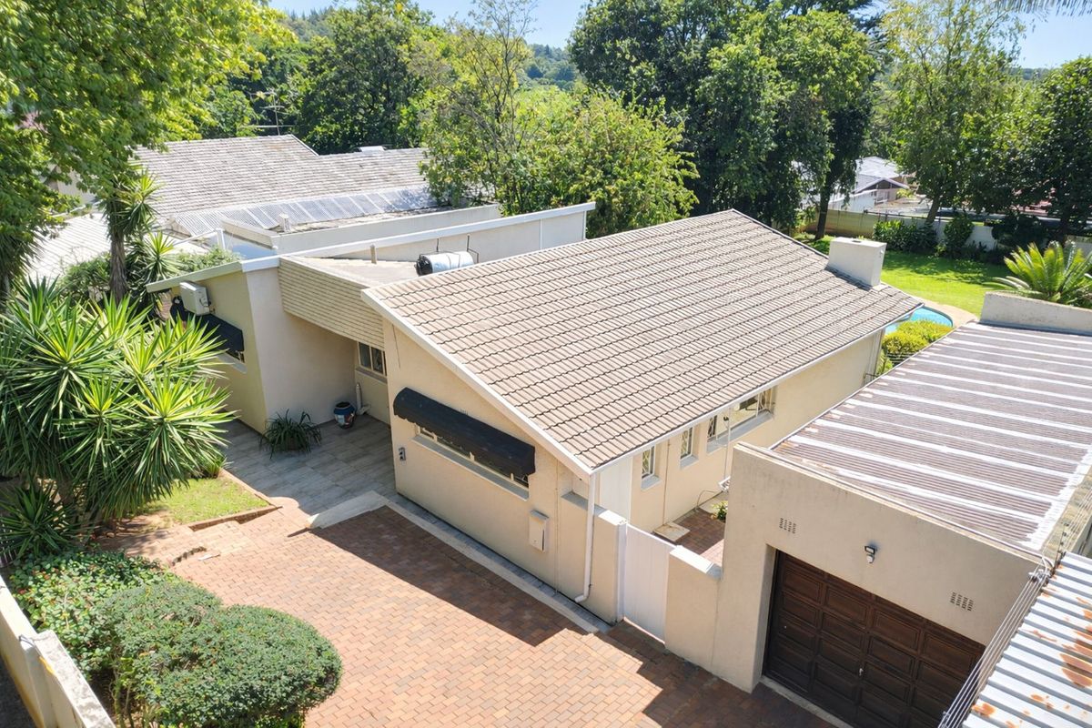 House For Sale in Blairgowrie - Photo 2