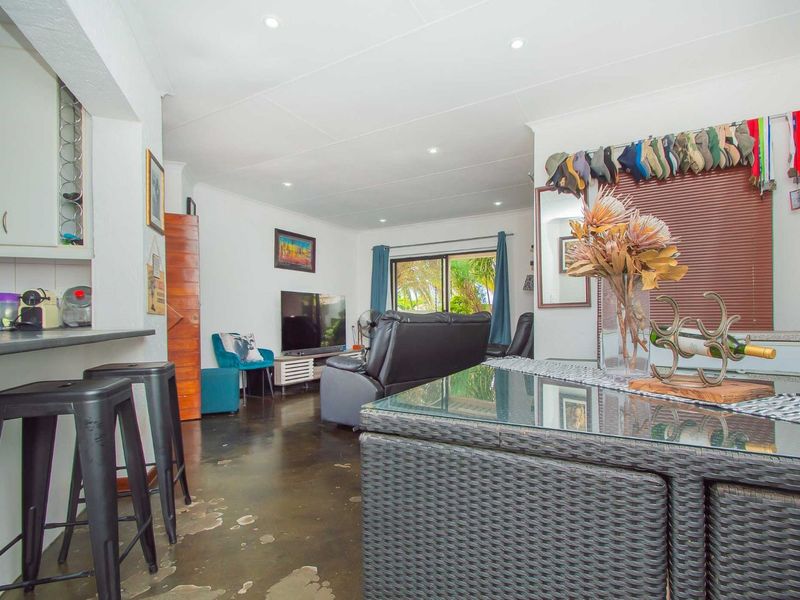 House For Sale in Radiokop - Photo 6