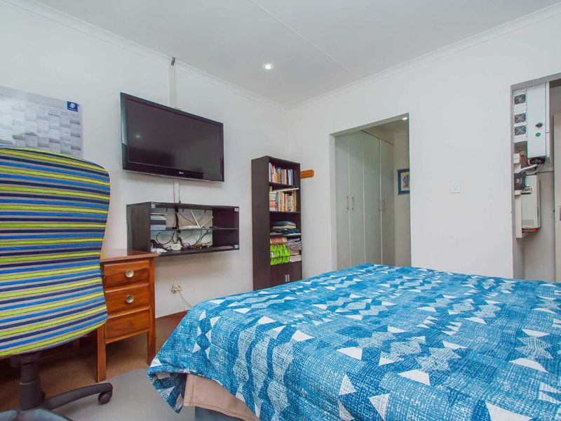 House For Sale in Radiokop - Photo 10