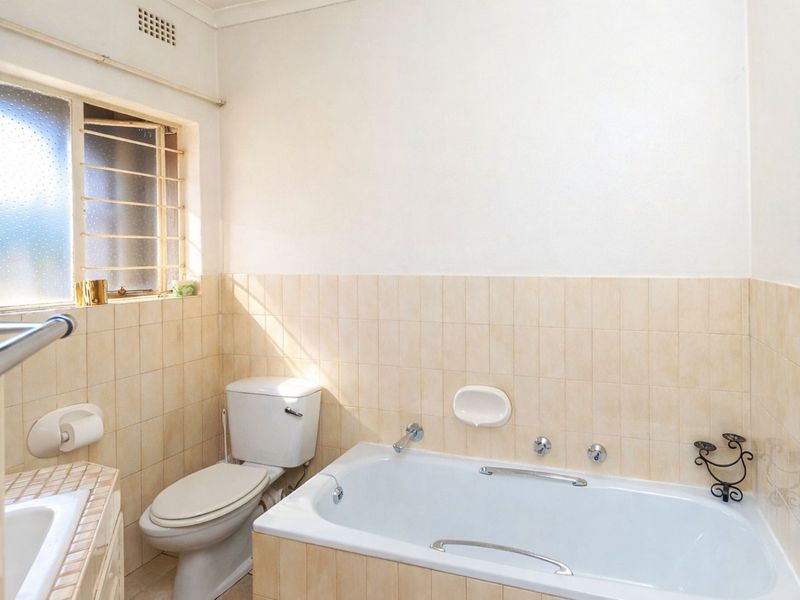 Townhouse For Sale in Malanshof - Photo 6