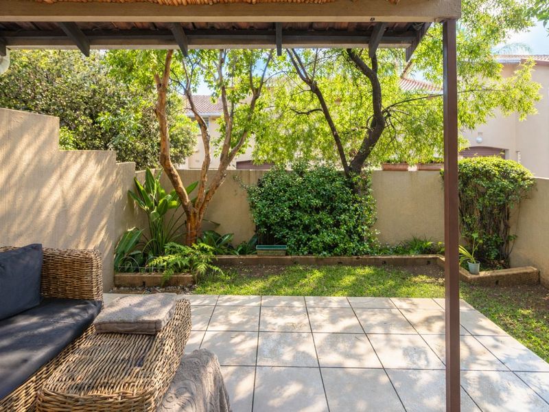 Townhouse For Sale in Malanshof - Photo 3