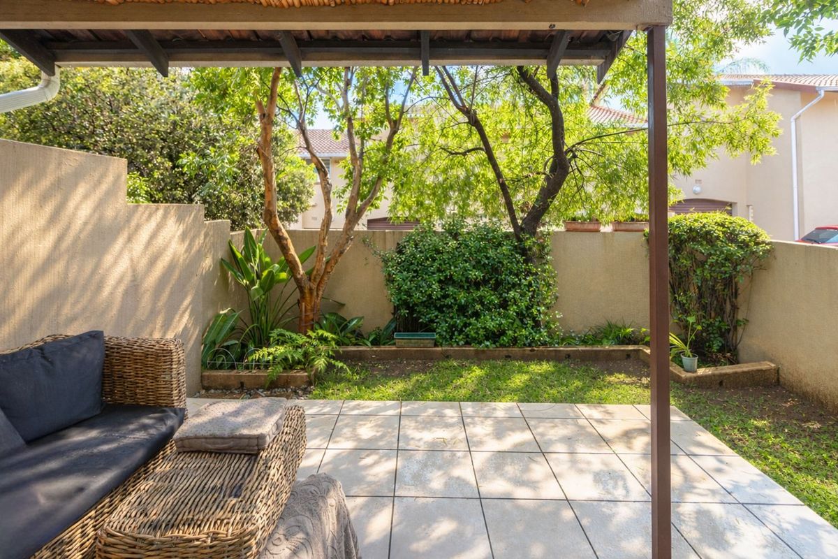 Townhouse For Sale in Malanshof - Photo 3