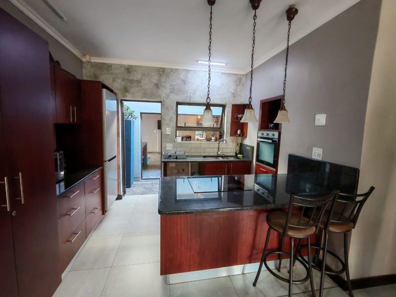 House For Sale in Bendor Ext 17 - Photo 9