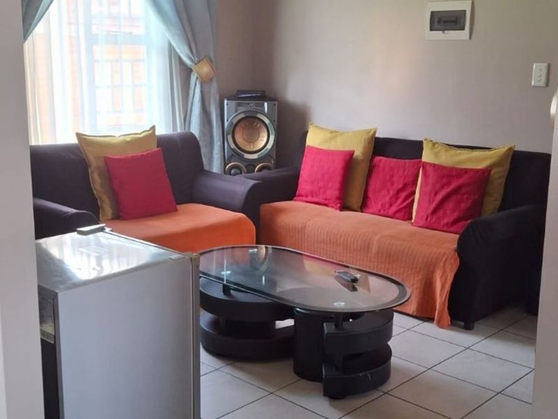 House For Sale in Terra Nova - Photo 5