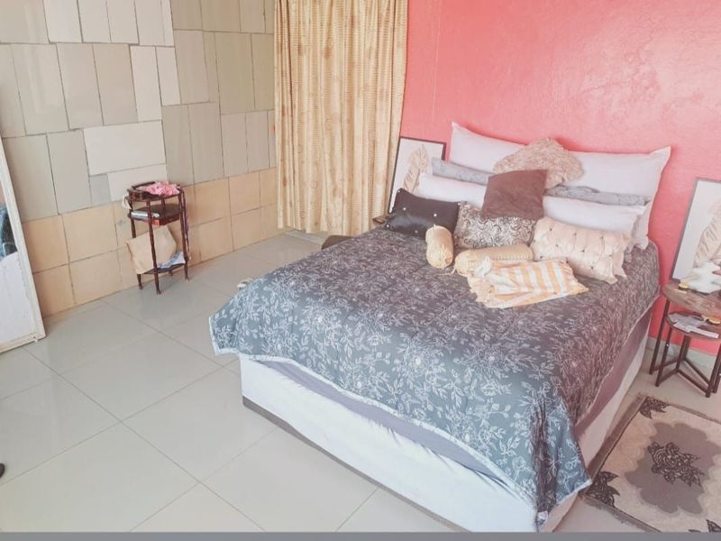 House For Sale in Mamelodi - Photo 4
