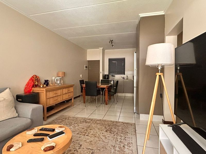 Apartment For Sale in Paulshof - Photo 3